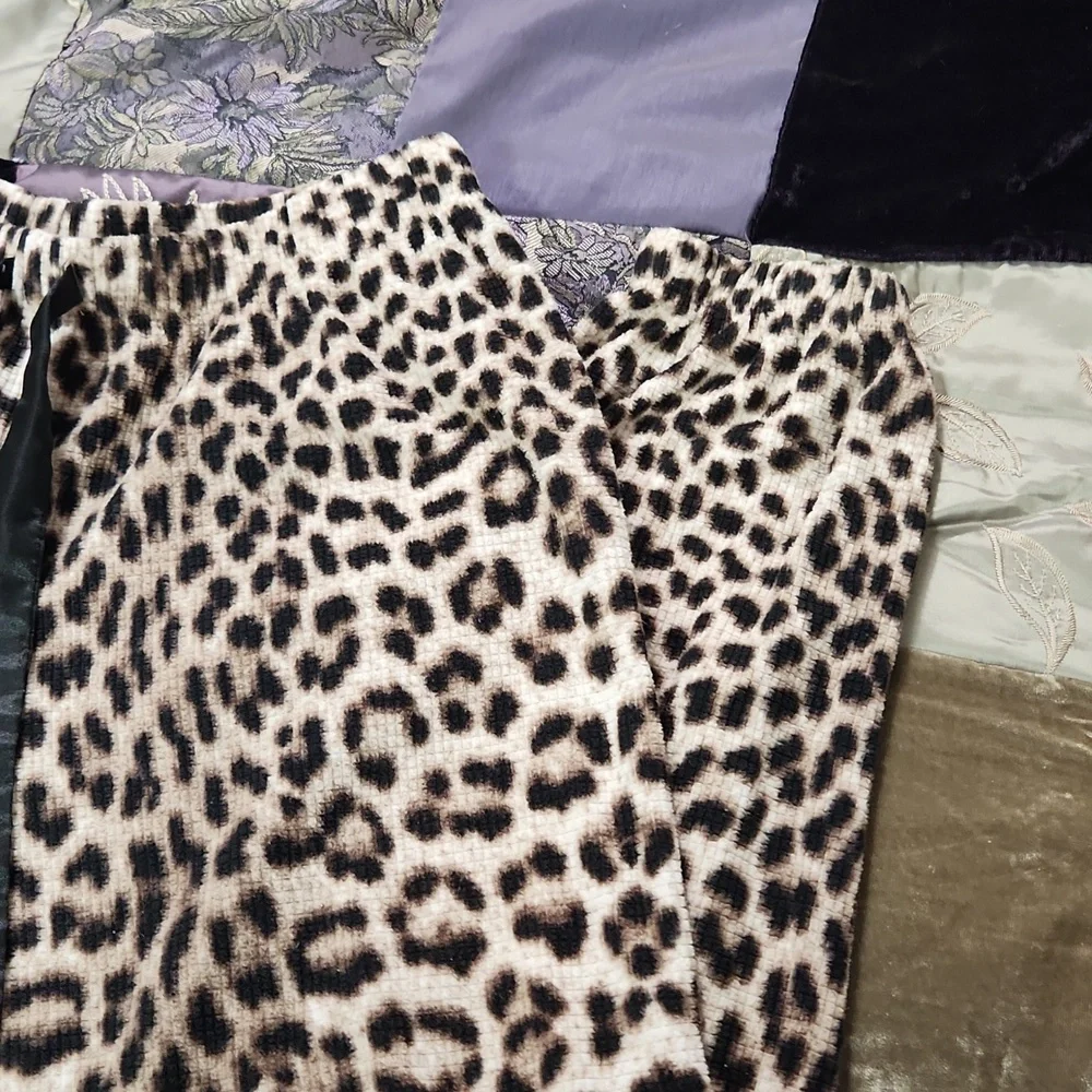 Betsey Johnson Pajama Set - Picture 8 of 11